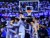 星空体育-广厦男篮全员发威，势不可挡地向前冲击