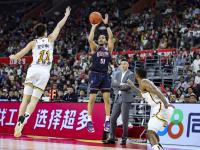 星空体育-比赛过程精彩纷呈，CBA联赛气氛热烈