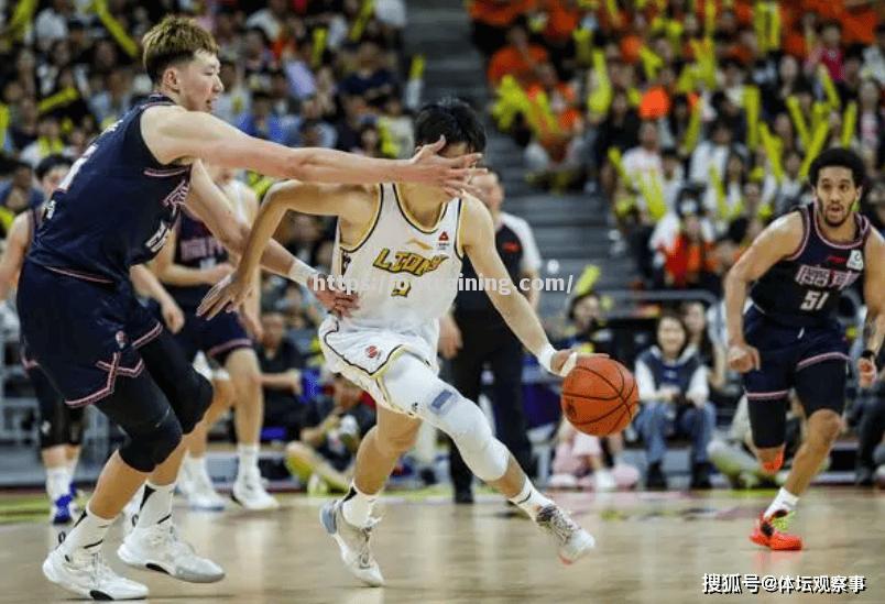 广东宏達球员球场上发挥出色，取得成功