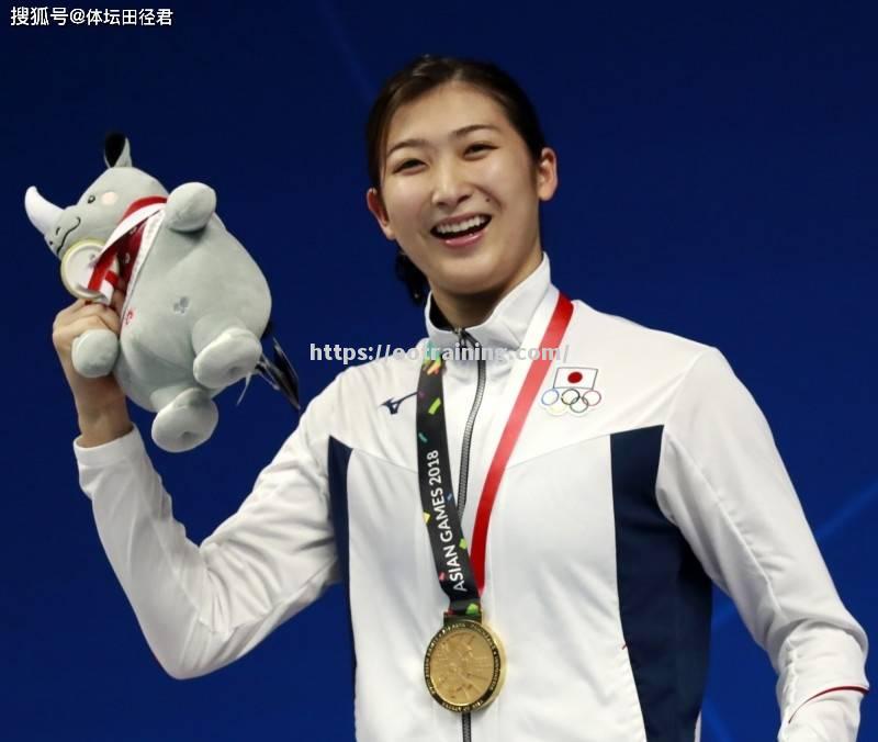 秘鲁游泳选手刷新国内记录获银牌