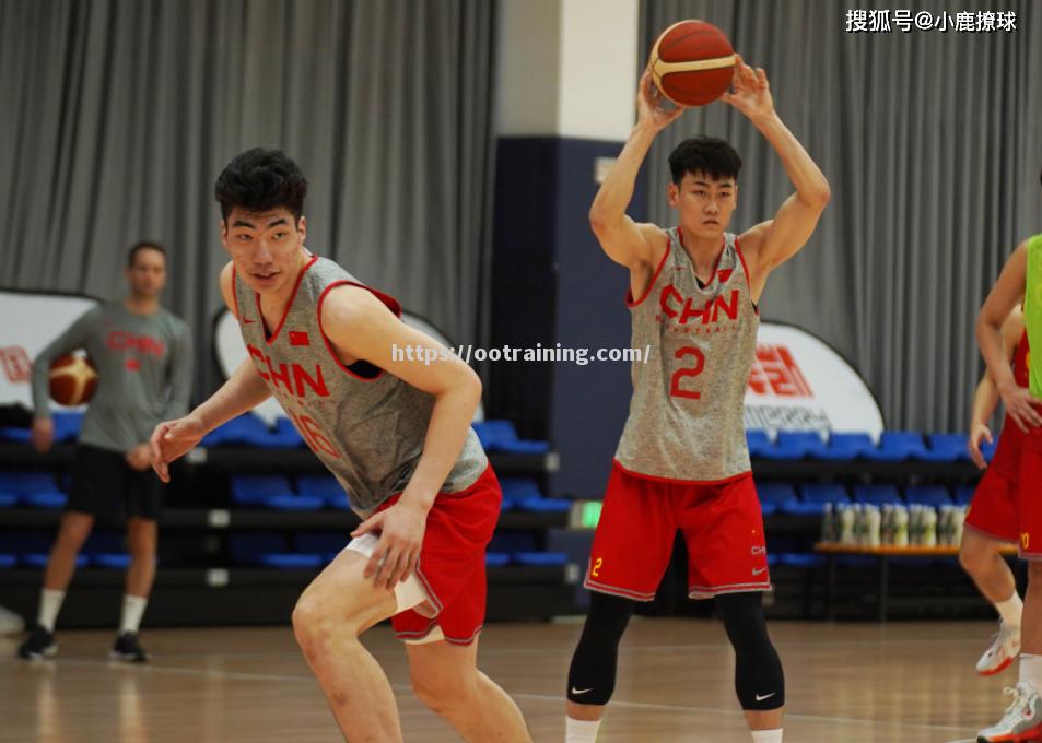 战略配合一统，前锋连斩球实现逆袭大捷