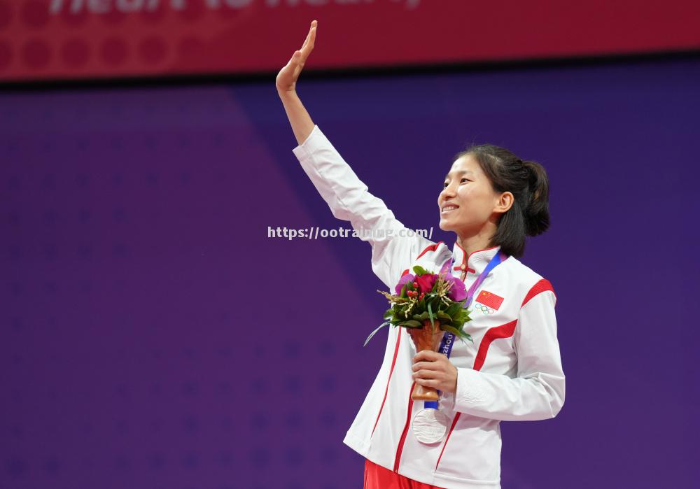 中国跆拳道女神！吕小晴夺冠成功
