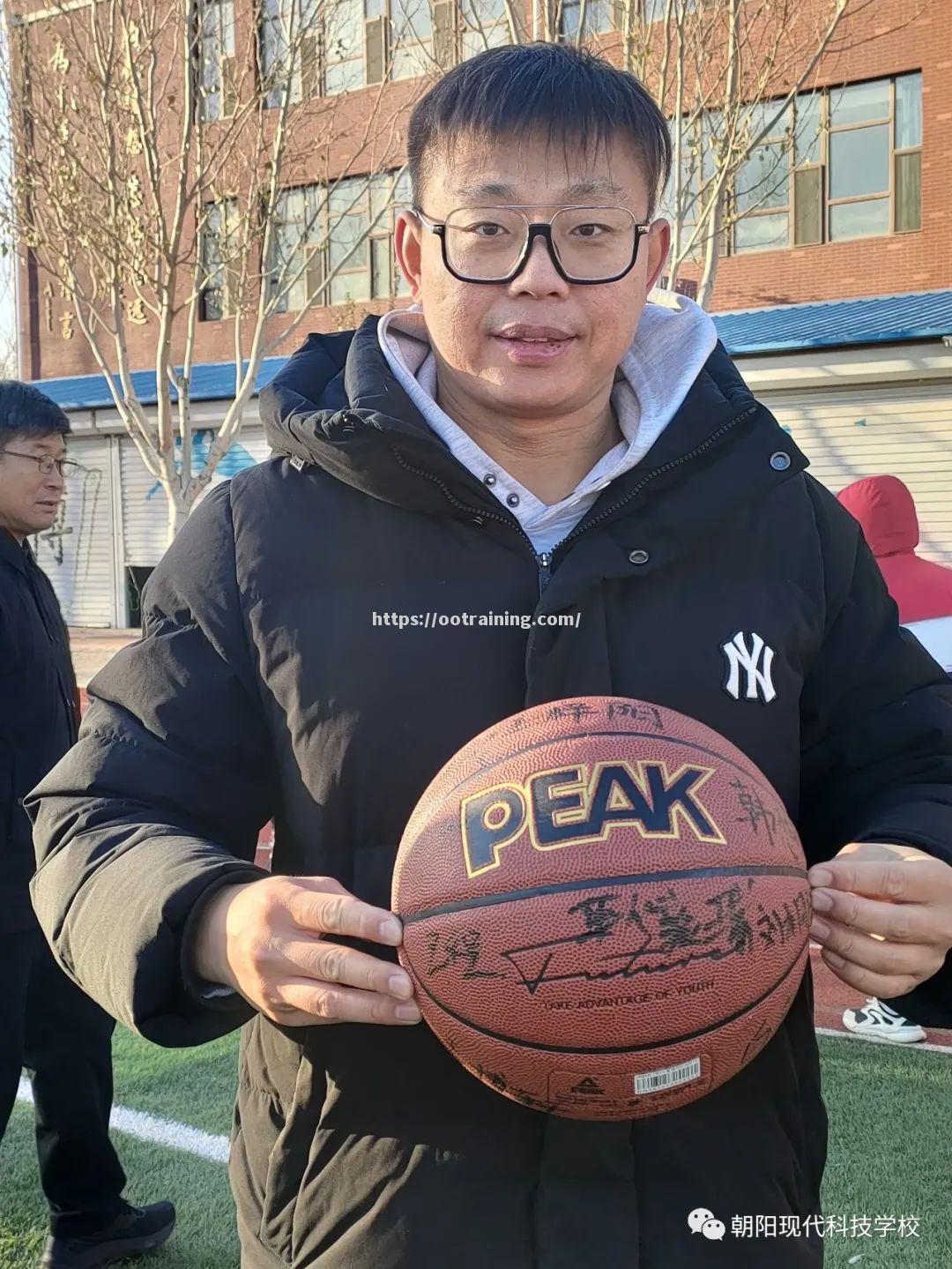 天津队在困难中迎难而上，坚定获胜信念