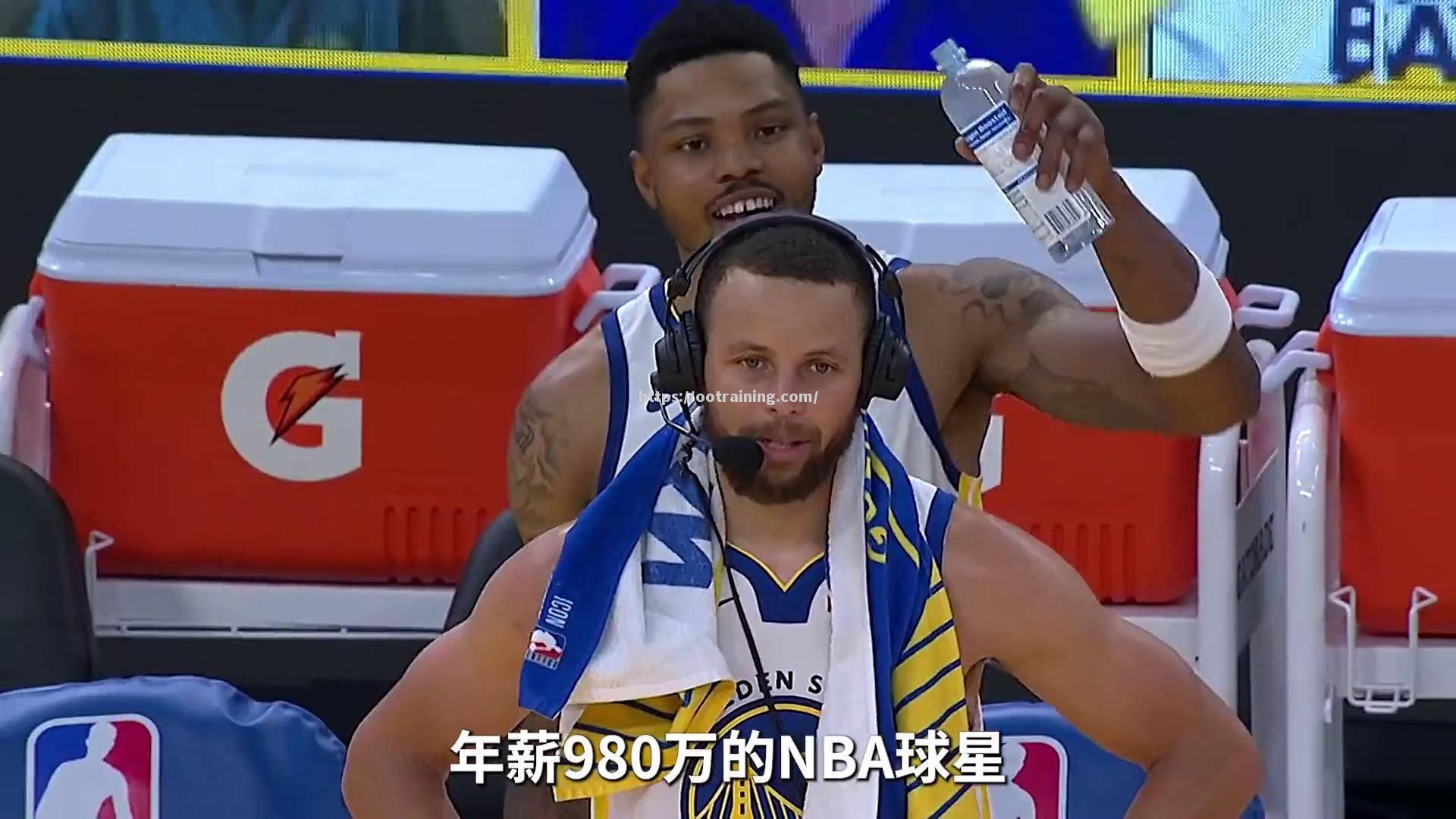 篮球巨星库里对中国青少年篮球进行指导