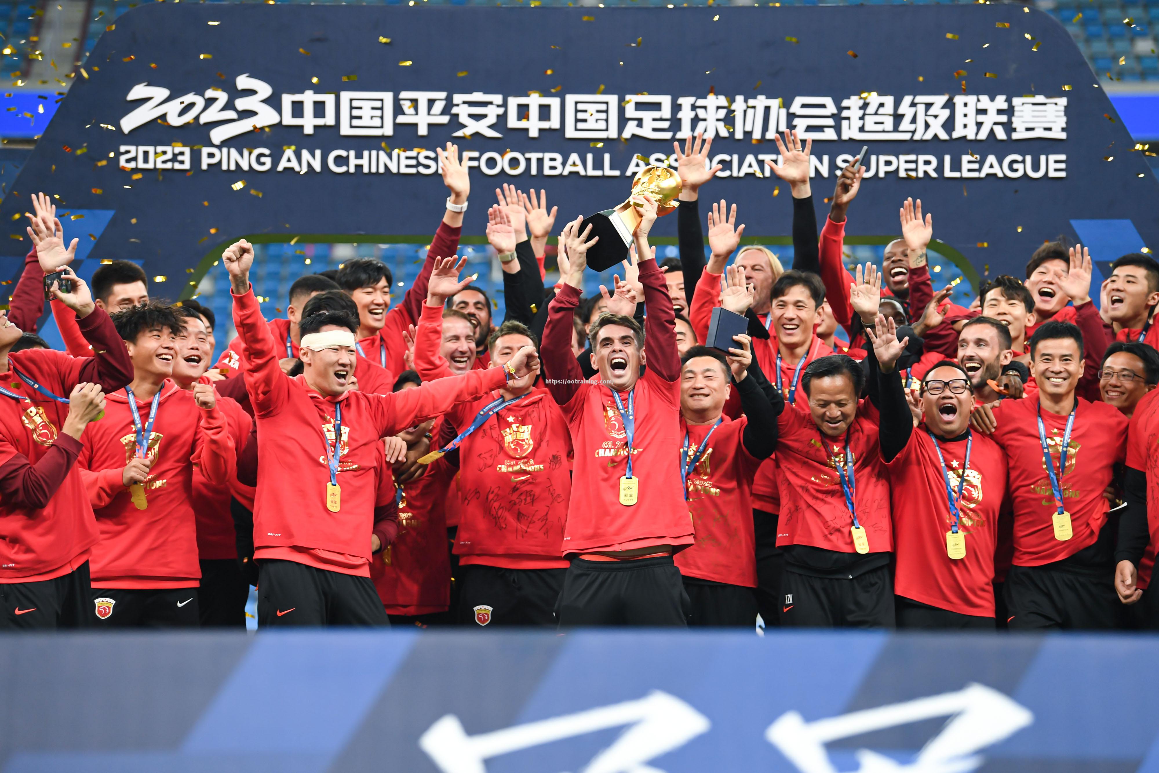 上海德比实录：上港队力压申花，双方争得场胜利